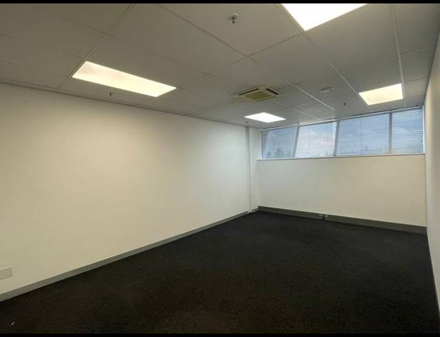 INDUSTRIAL PROPERTY TO RENT IN HALFWAY HOUSE